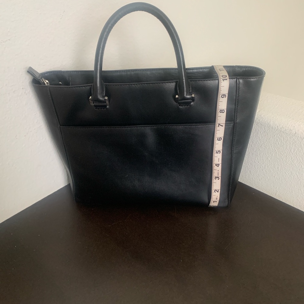 Michael Kors Black Leather and Silver Grid Handbag. - Picture 8 of 15